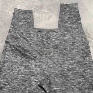 Nike Heather Gray Leggings